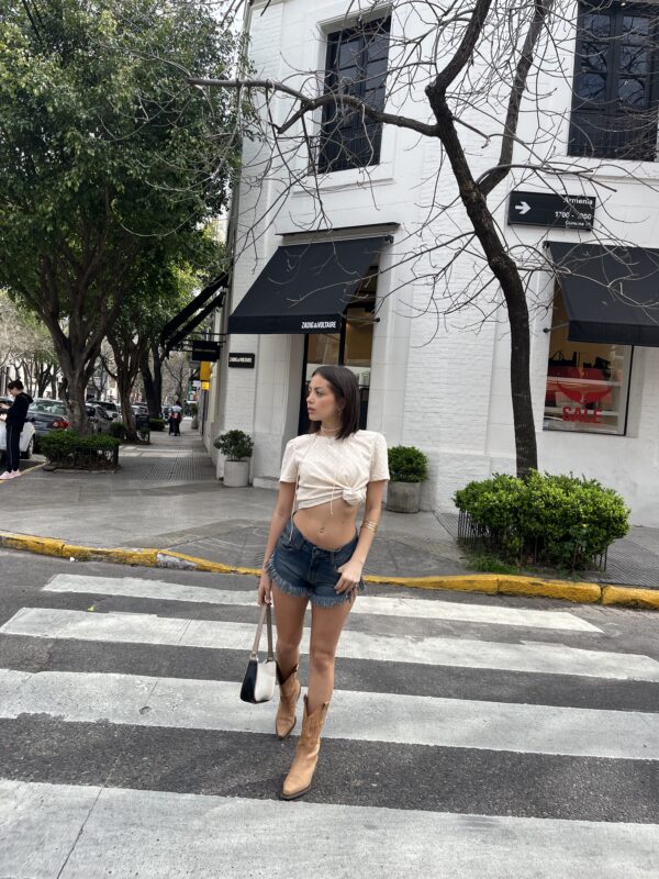 SHORT LAJAS